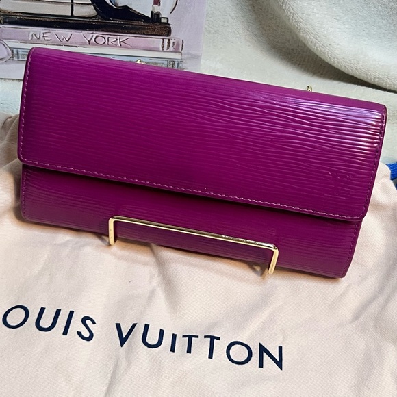 Louis Vuitton Handbags - Louis Vuitton Sarah wallet Epi leather